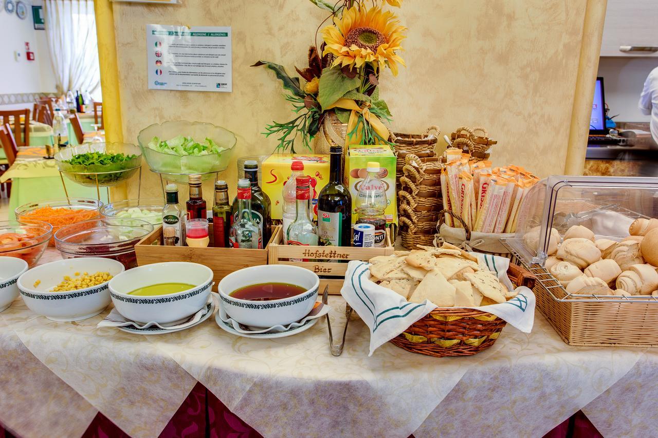 Hotel Dolcevita Cesenatico Ngoại thất bức ảnh